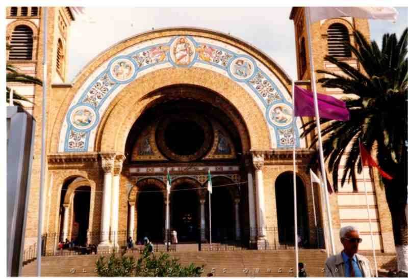 853  1988 CATHEDRALE 4.JPG